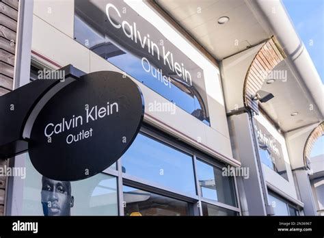 calvin klein discount in store